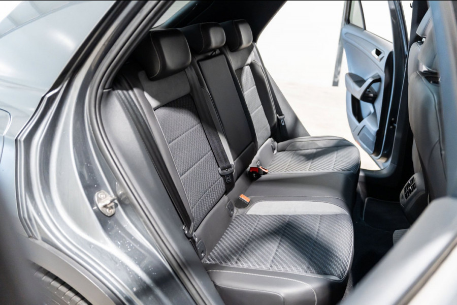 Volkswagen T-Roc 2.0 TSI 4Motion DSG R-Line Pano Navi Camera