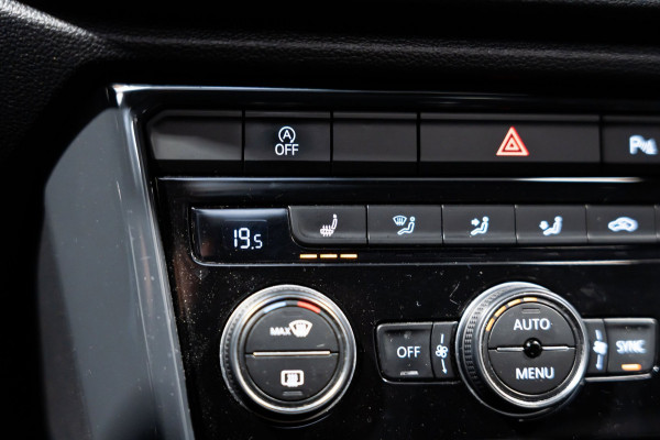 Volkswagen T-Roc 2.0 TSI 4Motion DSG R-Line Pano Navi Camera