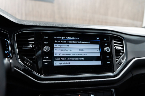 Volkswagen T-Roc 2.0 TSI 4Motion DSG R-Line Pano Navi Camera