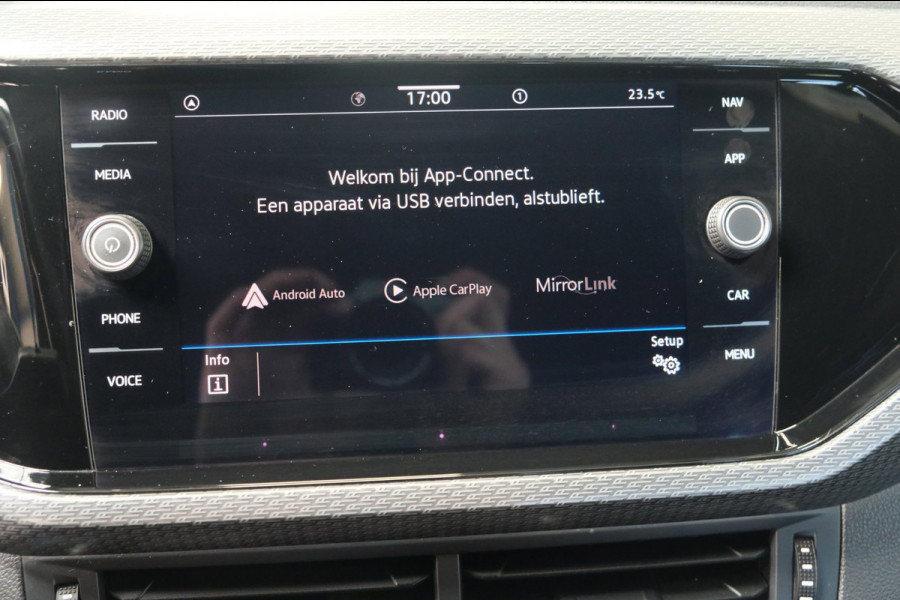 Volkswagen T-Cross 1.0 TSI Style Business 2x R-Line Automaat - Airco, Cruise, Virtueel display, Camera, Carplay, Trekhaak.