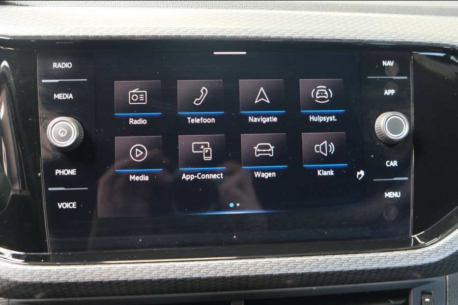 Volkswagen T-Cross 1.0 TSI Style Business 2x R-Line Automaat - Airco, Cruise, Virtueel display, Camera, Carplay, Trekhaak.
