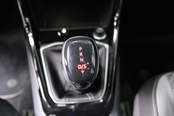 Volkswagen T-Cross 1.0 TSI Style Business 2x R-Line Automaat - Airco, Cruise, Virtueel display, Camera, Carplay, Trekhaak.