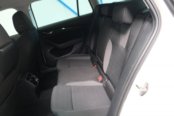 Škoda Octavia Combi 1.0 TSI Ambition - N.A.P. Airco, Cruise, Navi, PDC, Carplay, Virtual Display, Trekhaak.