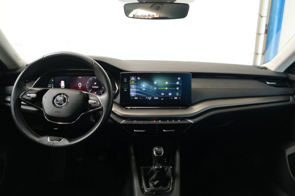 Škoda Octavia Combi 1.0 TSI Ambition - N.A.P. Airco, Cruise, Navi, PDC, Carplay, Virtual Display, Trekhaak.
