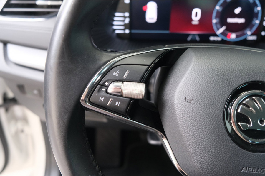 Škoda Octavia Combi 1.0 TSI Ambition - N.A.P. Airco, Cruise, Navi, PDC, Carplay, Virtual Display, Trekhaak.