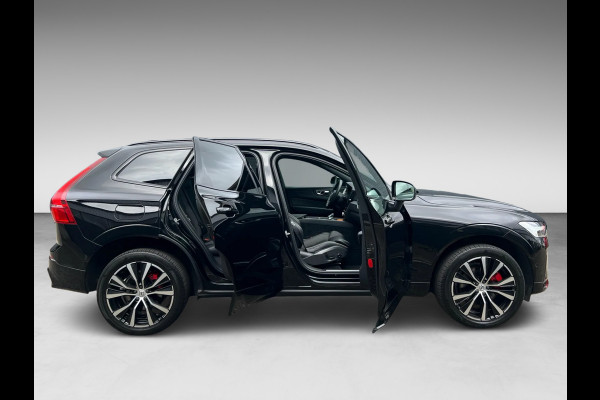 Volvo XC60 2.0 T8 AWD R-DESIGN BLACK-LINE BJ2023 455PK SOH-TEST LUCHTVERING/ PANO/LEDER/H&K/H-UP/360CAM