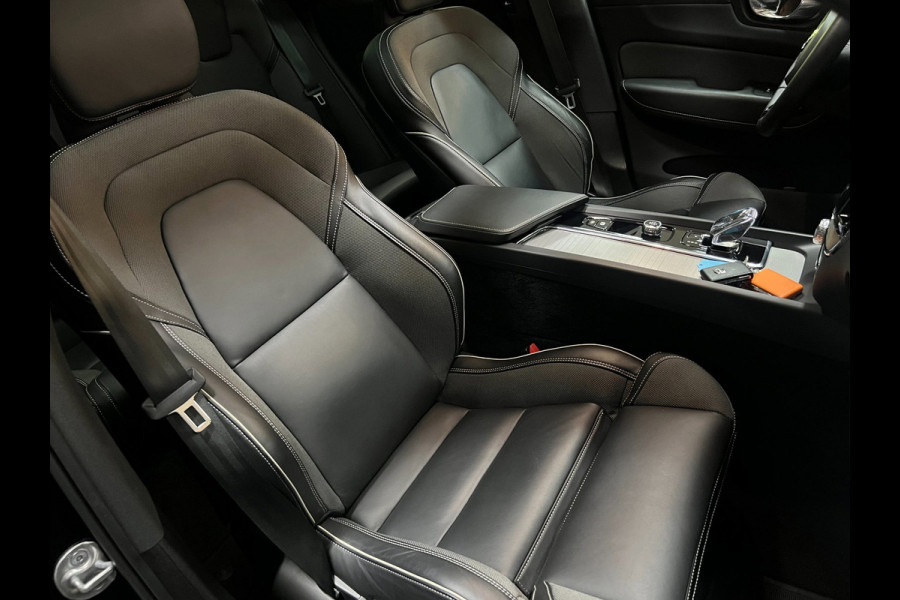 Volvo XC60 2.0 T8 AWD R-DESIGN BLACK-LINE BJ2023 455PK SOH-TEST LUCHTVERING/ PANO/LEDER/H&K/H-UP/360CAM