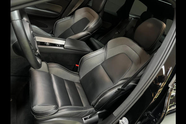 Volvo XC60 2.0 T8 AWD R-DESIGN BLACK-LINE BJ2023 455PK SOH-TEST LUCHTVERING/ PANO/LEDER/H&K/H-UP/360CAM