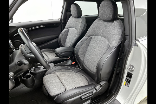 MINI Electric Essential 33 kWh (1e Eig, Dealer OnderH, Panorama, StoelV, Camera, Navi, Carplay, PDC, Cruise Con, Etc)