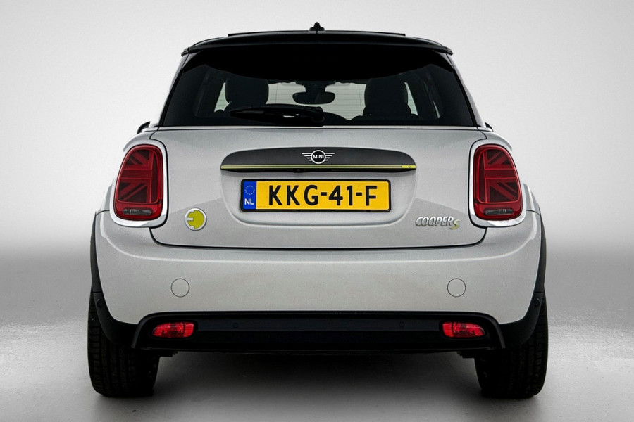 MINI Electric Essential 33 kWh (1e Eig, Dealer OnderH, Panorama, StoelV, Camera, Navi, Carplay, PDC, Cruise Con, Etc)