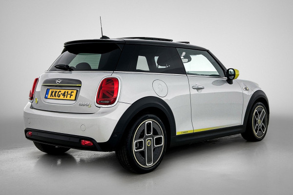 MINI Electric Essential 33 kWh (1e Eig, Dealer OnderH, Panorama, StoelV, Camera, Navi, Carplay, PDC, Cruise Con, Etc)