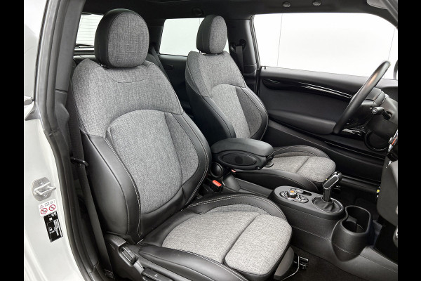 MINI Electric Essential 33 kWh (1e Eig, Dealer OnderH, Panorama, StoelV, Camera, Navi, Carplay, PDC, Cruise Con, Etc)