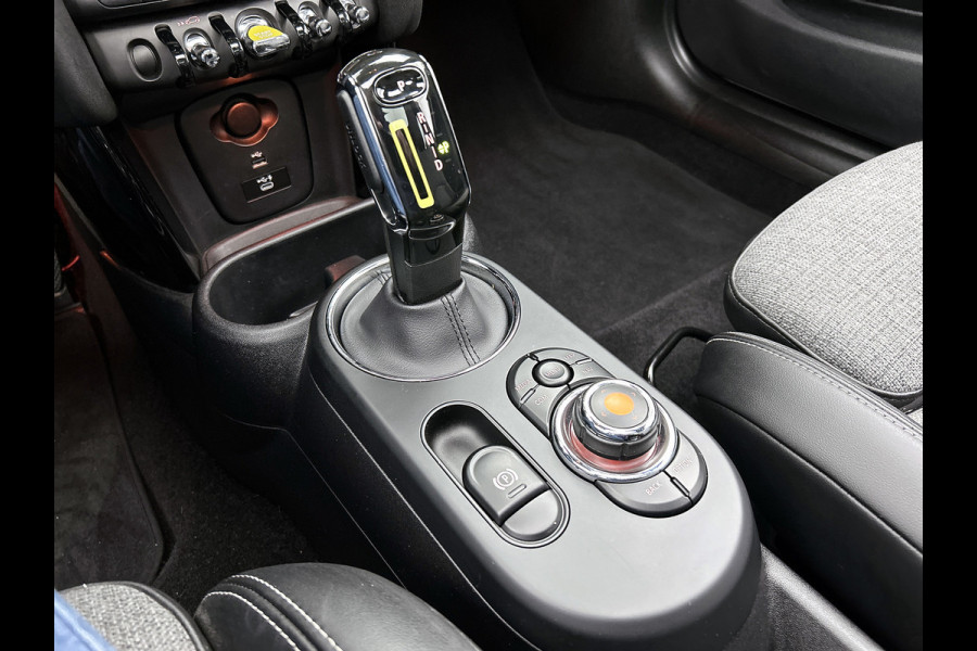 MINI Electric Essential 33 kWh (1e Eig, Dealer OnderH, Panorama, StoelV, Camera, Navi, Carplay, PDC, Cruise Con, Etc)