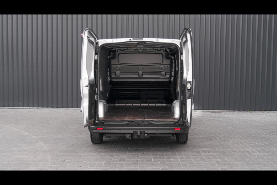 Nissan Primastar 2.0 dCi L2H1 Acenta | METEEN KLAAR VOOR ELKE KLUS! | Trekhaak | Camera | Vloerplaat