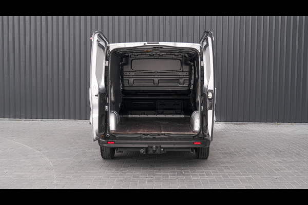 Nissan Primastar 2.0 dCi L2H1 Acenta | METEEN KLAAR VOOR ELKE KLUS! | Trekhaak | Camera | Vloerplaat