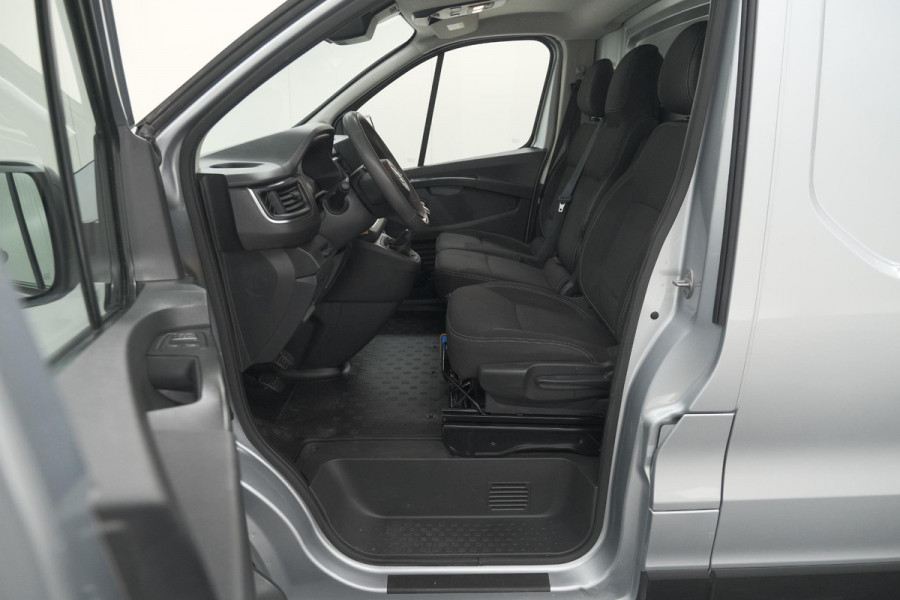 Nissan Primastar 2.0 dCi L2H1 Acenta | METEEN KLAAR VOOR ELKE KLUS! | Trekhaak | Camera | Vloerplaat