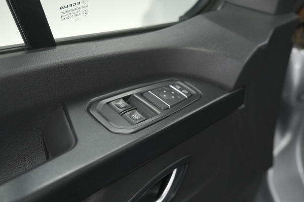 Nissan Primastar 2.0 dCi L2H1 Acenta | METEEN KLAAR VOOR ELKE KLUS! | Trekhaak | Camera | Vloerplaat