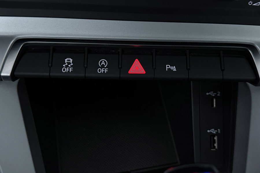 Audi Q3 35 TFSI Pro S-Line business(Goed OnderH, Trekhaak, Digitale Dash, Navi, StoelV, Parkeersensoren, Addapt Cruise, Etc)