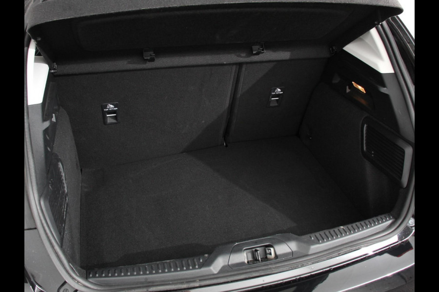 Ford Focus 1.0 EcoBoost 155pk Hybrid Automaat Active X Navigatie Climate Control Camera Parkeer sensoren B&O Dab Led Lichtmetalen velgen