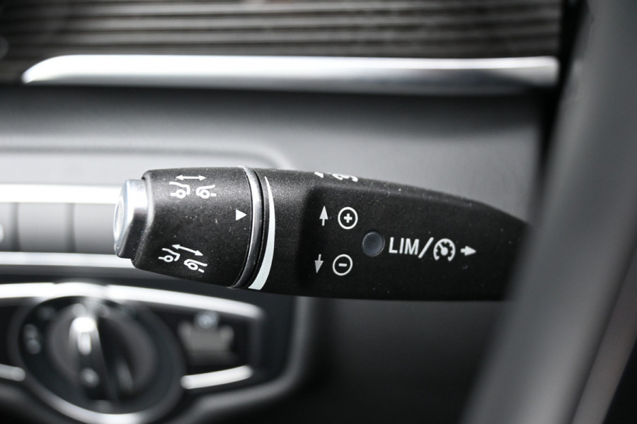 Mercedes-Benz EQV Rolstoel vervoer 300 L3 90 kWh Rolstoel vervoer 360 Camera, Distronic, Elektrische deuren