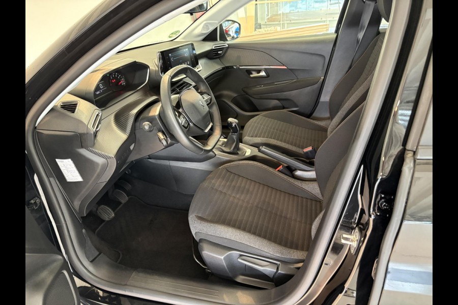 Peugeot 208 1.2 PureTech Active .