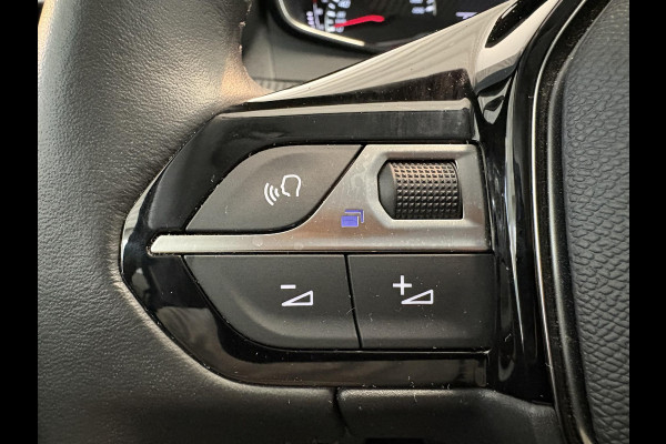 Peugeot 208 1.2 PureTech Active .
