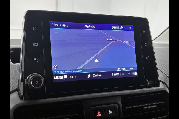 Peugeot Partner 1.2 Benzine 111PK Euro6 Premium / Airco / Navigatie / Cruise-ctr. / Schuifdeur + Raam / Radio multimedia / Apk 08-2027