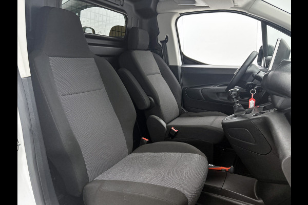 Peugeot Partner 1.2 Benzine 111PK Euro6 Premium / Airco / Navigatie / Cruise-ctr. / Schuifdeur + Raam / Radio multimedia / Apk 08-2027