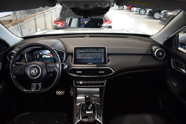 MG EHS 1.5 TGDI Luxury | Trekhaak | Pano | Leer | 360 Cam | CarPlay | SOH 88,3%