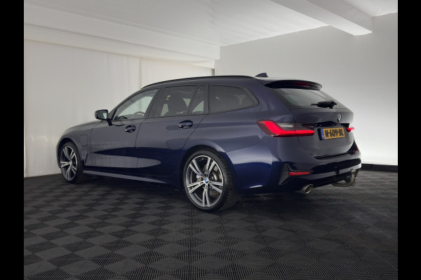 BMW 3 Serie Touring 320e Business Edition Plus (Plug-in) (INCL.BTW) *PANO | LASER-LIGHT | LEATHER | HEATED-SPORTSEATS | HIFI-SOUND | KEYLESS | DIGI-COCKPIT | NAVI-FULLMAP | DAB | AMBIENT-LIGHT | PRIVACY-GLASS | ECC | PDC | CRUISE | 19''ALU | TOWBAR