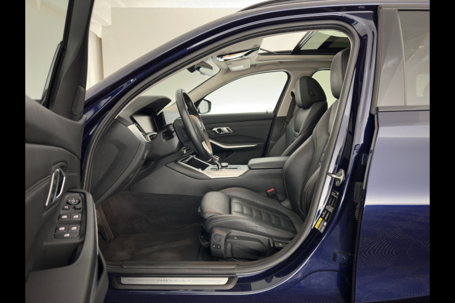 BMW 3 Serie Touring 320e Business Edition Plus (Plug-in) (INCL.BTW) *PANO | LASER-LIGHT | LEATHER | HEATED-SPORTSEATS | HIFI-SOUND | KEYLESS | DIGI-COCKPIT | NAVI-FULLMAP | DAB | AMBIENT-LIGHT | PRIVACY-GLASS | ECC | PDC | CRUISE | 19''ALU | TOWBAR