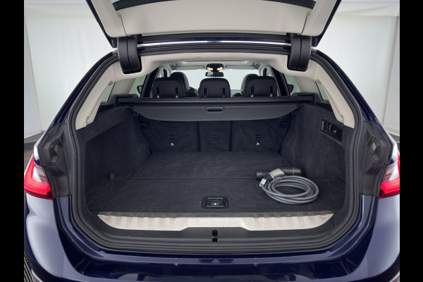 BMW 3 Serie Touring 320e Business Edition Plus (Plug-in) (INCL.BTW) *PANO | LASER-LIGHT | LEATHER | HEATED-SPORTSEATS | HIFI-SOUND | KEYLESS | DIGI-COCKPIT | NAVI-FULLMAP | DAB | AMBIENT-LIGHT | PRIVACY-GLASS | ECC | PDC | CRUISE | 19''ALU | TOWBAR