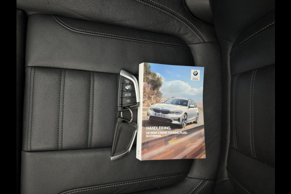 BMW 3 Serie Touring 320e Business Edition Plus (Plug-in) (INCL.BTW) *PANO | LASER-LIGHT | LEATHER | HEATED-SPORTSEATS | HIFI-SOUND | KEYLESS | DIGI-COCKPIT | NAVI-FULLMAP | DAB | AMBIENT-LIGHT | PRIVACY-GLASS | ECC | PDC | CRUISE | 19''ALU | TOWBAR