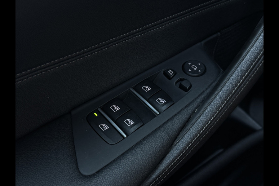 BMW 5 Serie Touring 530e M-Sport | Trekhaak | 360 | ACC | Dealer onderhouden | Elektrische achterklep | Stoelverwraming | LED