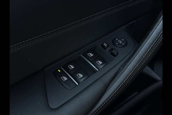 BMW 5 Serie Touring 530e M-Sport | Trekhaak | 360 | ACC | Dealer onderhouden | Elektrische achterklep | Stoelverwraming | LED