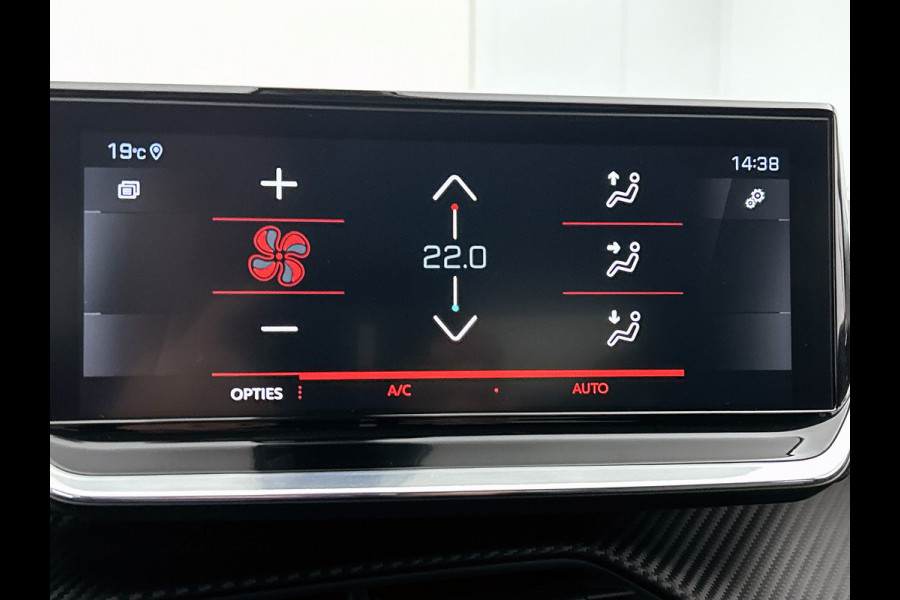 Peugeot 2008 1.5 HDi Allure / Trekhaak / Pdc.+Camera / Distributie bij 117Dkm.vervangen / Airco-ecc./ Navigatie / 1/2 Leder / / Apk nieuw