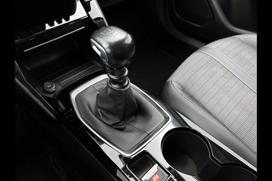 Peugeot 2008 1.5 HDi Allure / Trekhaak / Pdc.+Camera / Distributie bij 117Dkm.vervangen / Airco-ecc./ Navigatie / 1/2 Leder / / Apk nieuw