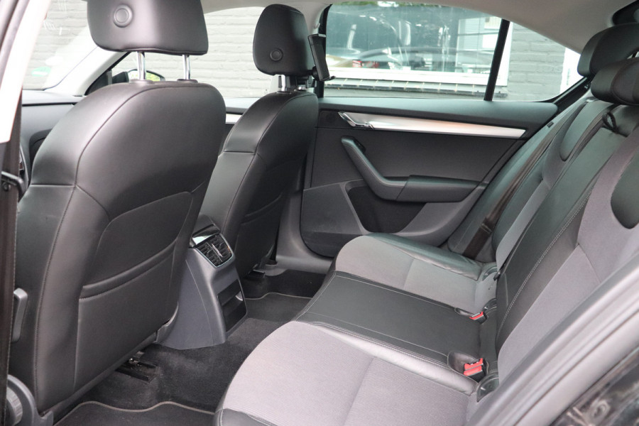 Škoda Octavia 1.0 TSI Greentech Ambition Business Carplay Navi Cruise