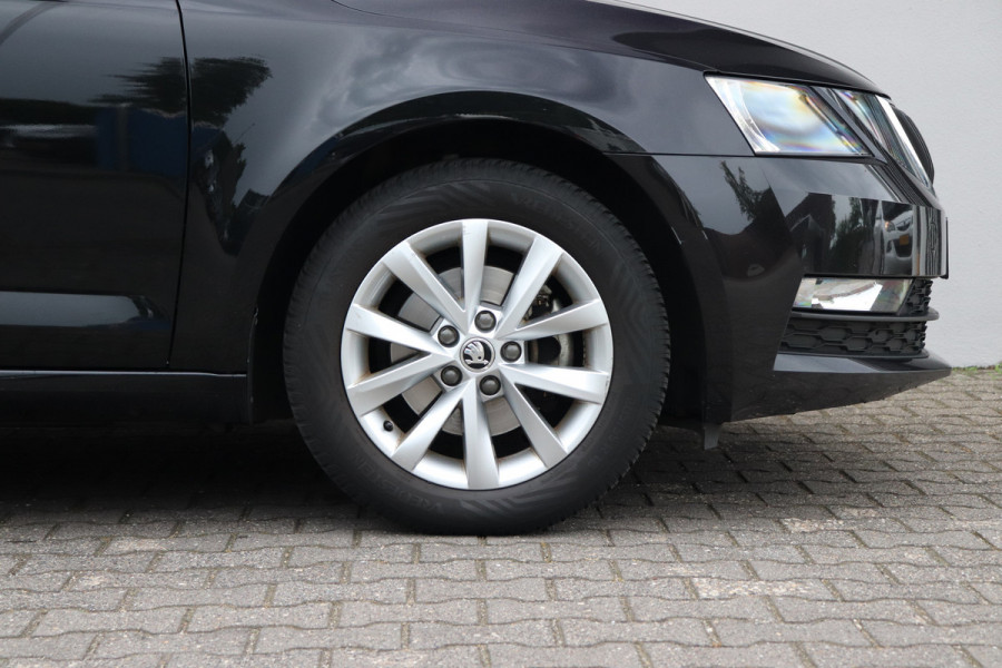 Škoda Octavia 1.0 TSI Greentech Ambition Business Carplay Navi Cruise