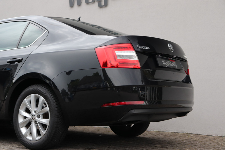 Škoda Octavia 1.0 TSI Greentech Ambition Business Carplay Navi Cruise