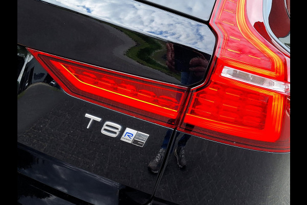Volvo V60 2.0 T8 Twin Engine AWD R-Design | SOH: 94,3% | Pano | H&K | Luxury Line | HUD | Massage & Memory Leder |