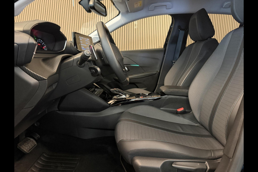 Peugeot 208 1.2 PureTech 100PK Aut. Allure Pack | Carplay | Camera | Stoelverw. | Keyless | Incl. garantie