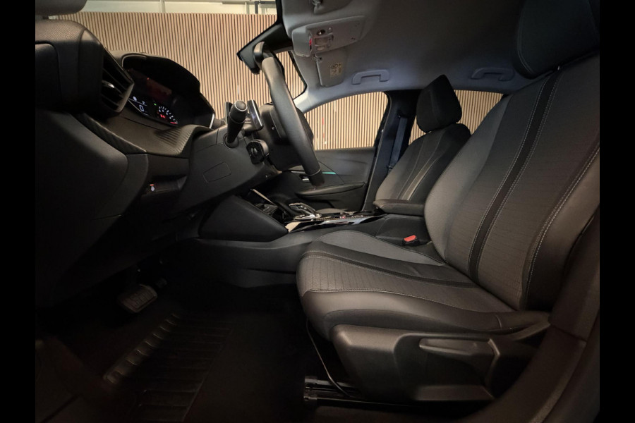 Peugeot 208 1.2 PureTech 100PK Aut. Allure Pack | Carplay | Camera | Stoelverw. | Keyless | Incl. garantie