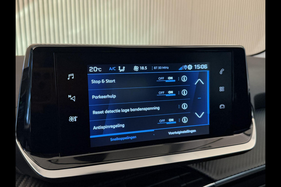 Peugeot 208 1.2 PureTech 100PK Aut. Allure Pack | Carplay | Camera | Stoelverw. | Keyless | Incl. garantie