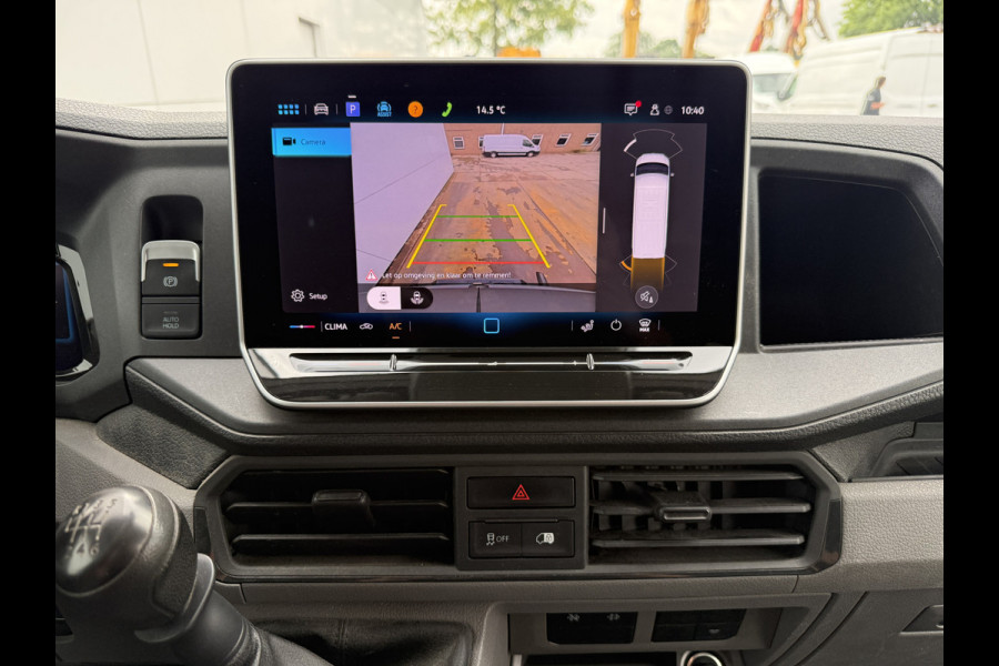 Volkswagen Crafter 2.0 TDI 140PK Nieuw Model! L3H3 Camera Climate control Carplay Parkeersensoren v+a