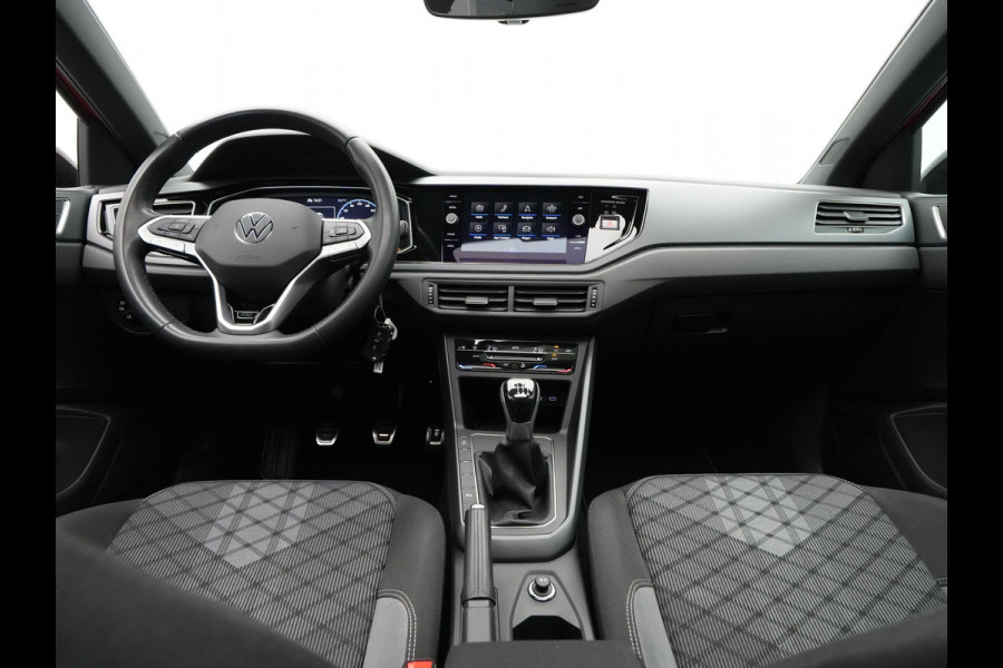 Volkswagen Taigo 1.0 TSI 110pk R-Line | Panorma | IQ.Light | Android/Carplay | Camera 138