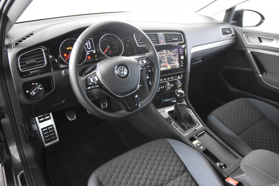 Volkswagen Golf Variant 1.0 TSI iQ Drive *1ste Eigenaar*Navigatie*Trekhaak*