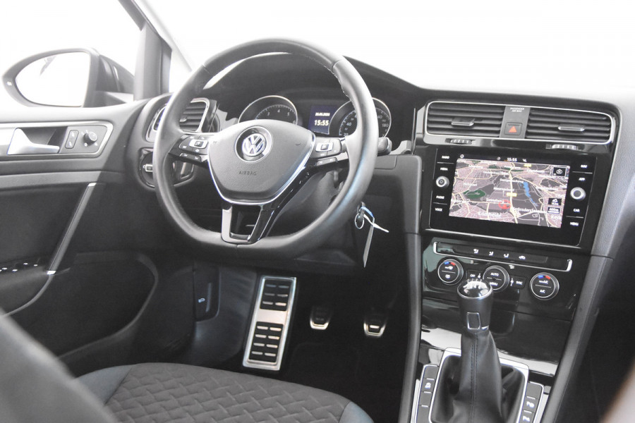 Volkswagen Golf Variant 1.0 TSI iQ Drive *1ste Eigenaar*Navigatie*Trekhaak*
