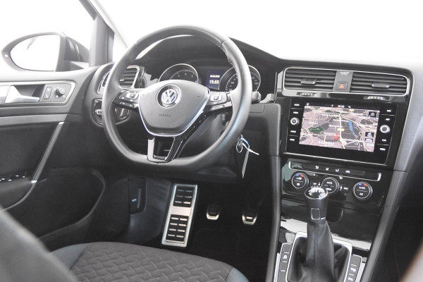 Volkswagen Golf Variant 1.0 TSI iQ Drive *1ste Eigenaar*Navigatie*Trekhaak*