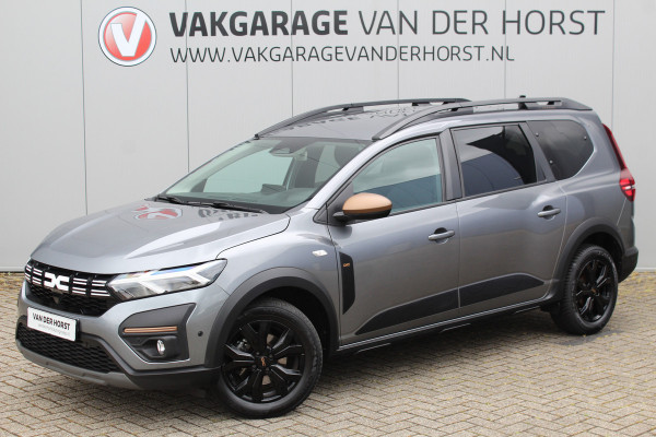 Dacia Jogger 1.0-110pk TCe 110 Extreme+ 7-zitter ! Zeer nette en erg praktische Dacia ! Autm. airco, metallic lak, stoelverwarming, LM wielen+all season banden, cruise control, pdc v+a, dodehoek assistent, camera, navigatie, telefoonvoorb.,  etc.